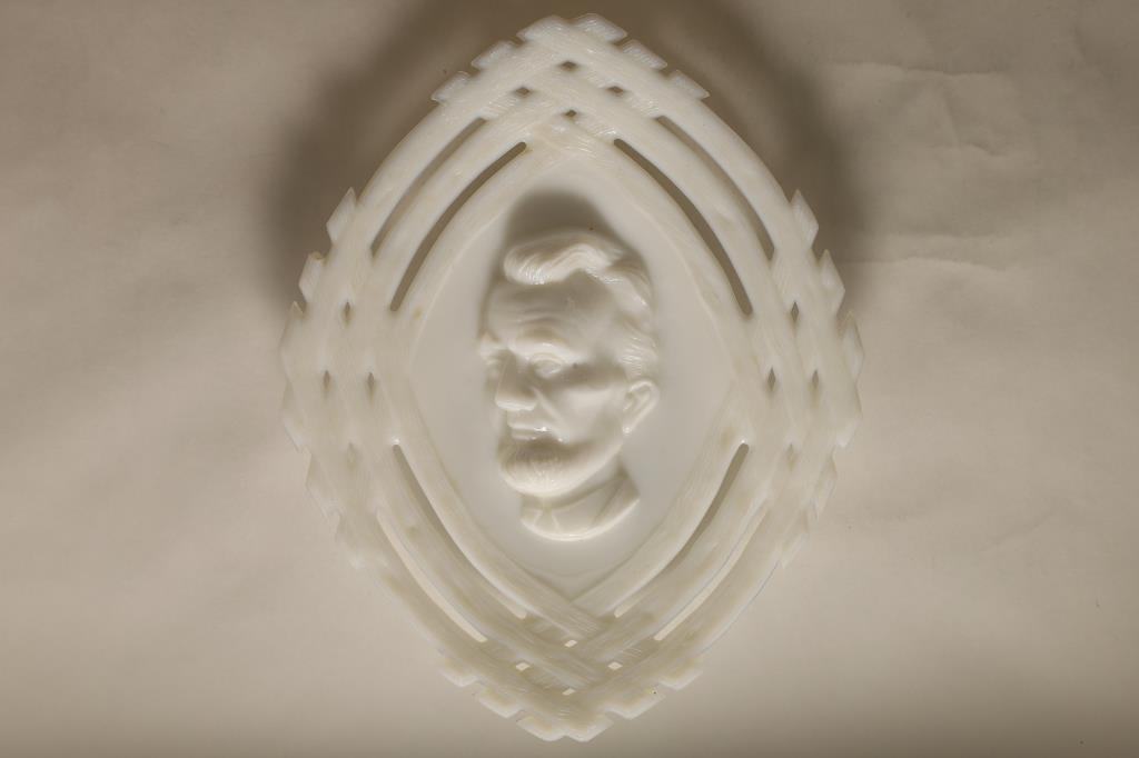 DECORATIVE WHITE MILK GLASS ABRAHAM LINCOLN DISH: 8 1/2" X 6 3/4" X 1 1/4"
