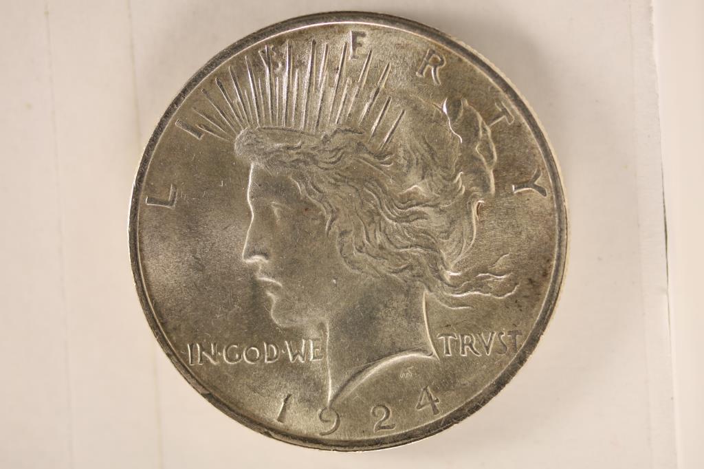 1924 PEACE SILVER DOLLAR BRILLIANT UNC (1 of 2)