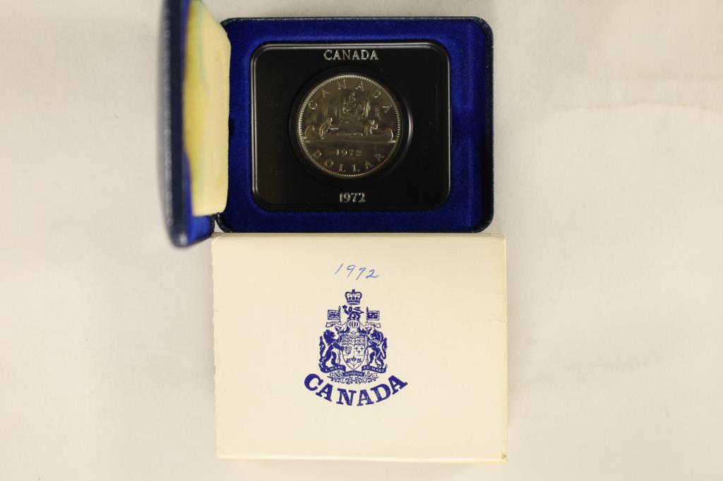 1972 CANADA UNC DOLLAR IN BLUE FLIP CASE (1 of 3)