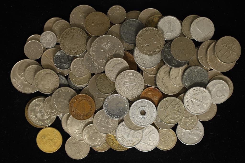 1 POUND FOREIGN COINS, NICE SELECTION OF COUNTRIES (1 of 2)