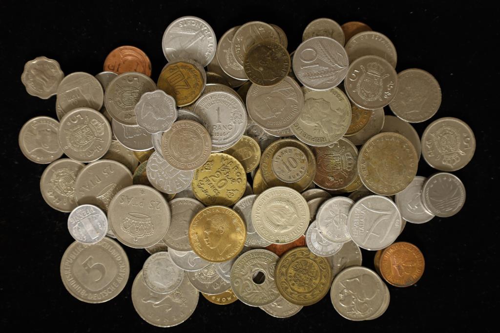 1 POUND MIXED FORIEGN COINS.  MANY DIFFRENT (1 of 2)