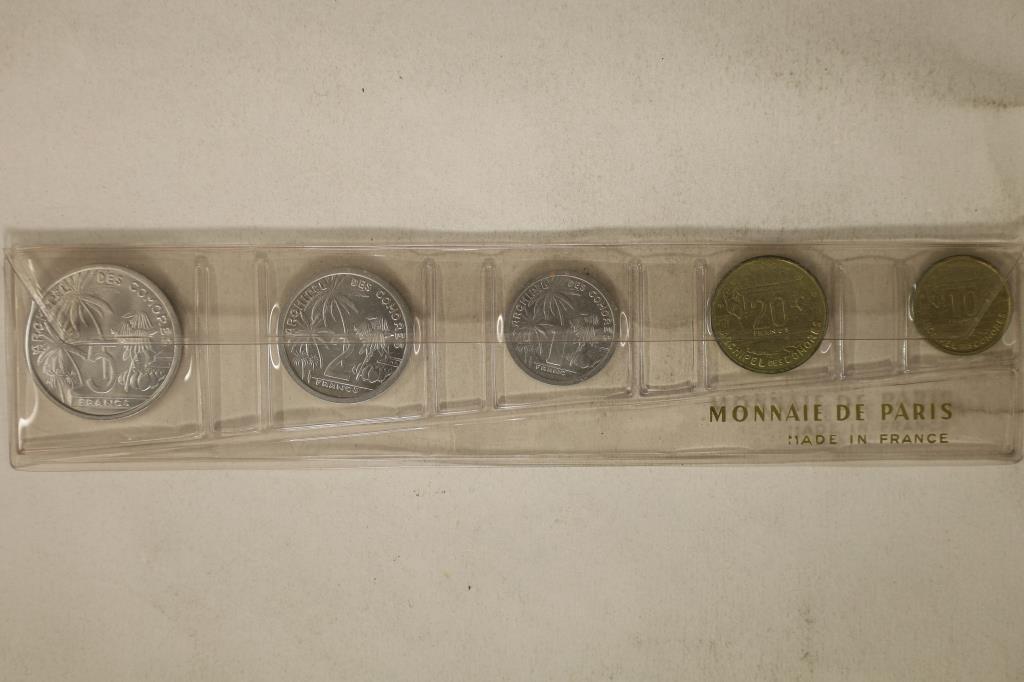 1964 FRANCE 5 COIN BRILLIANT UNC SET IN ORIGINAL (1 of 2)
