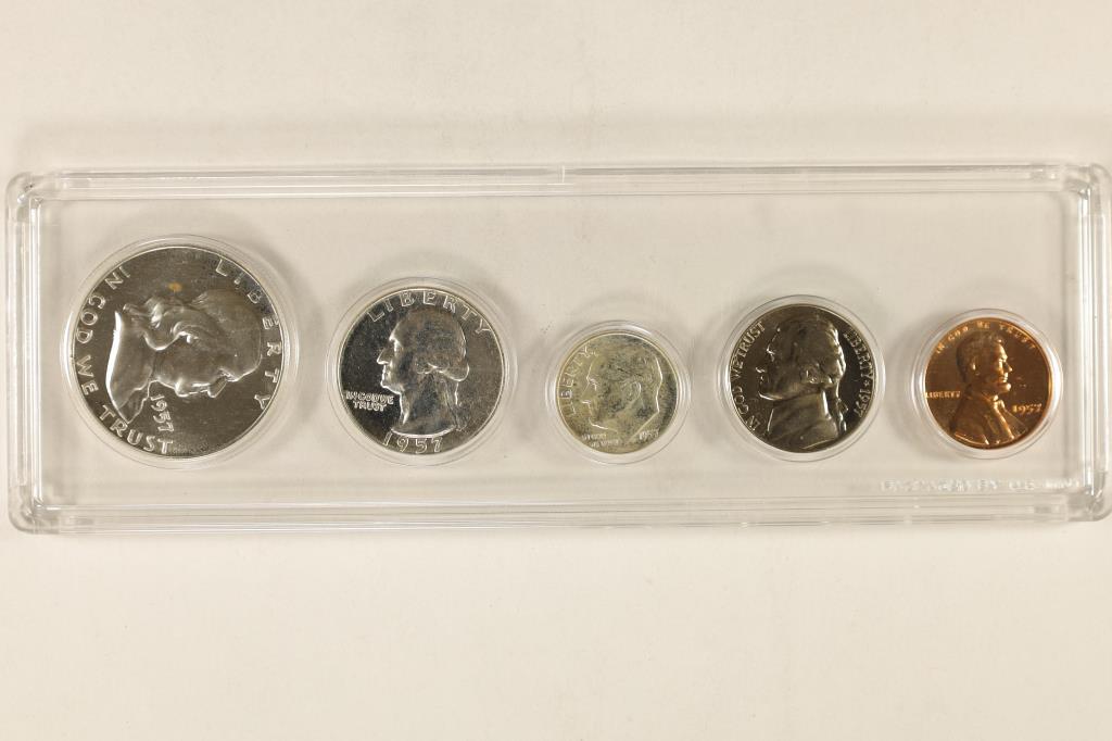 1957 US SILVER PROOF SET IN HARD PLASTIC HOLDER (1 of 2)