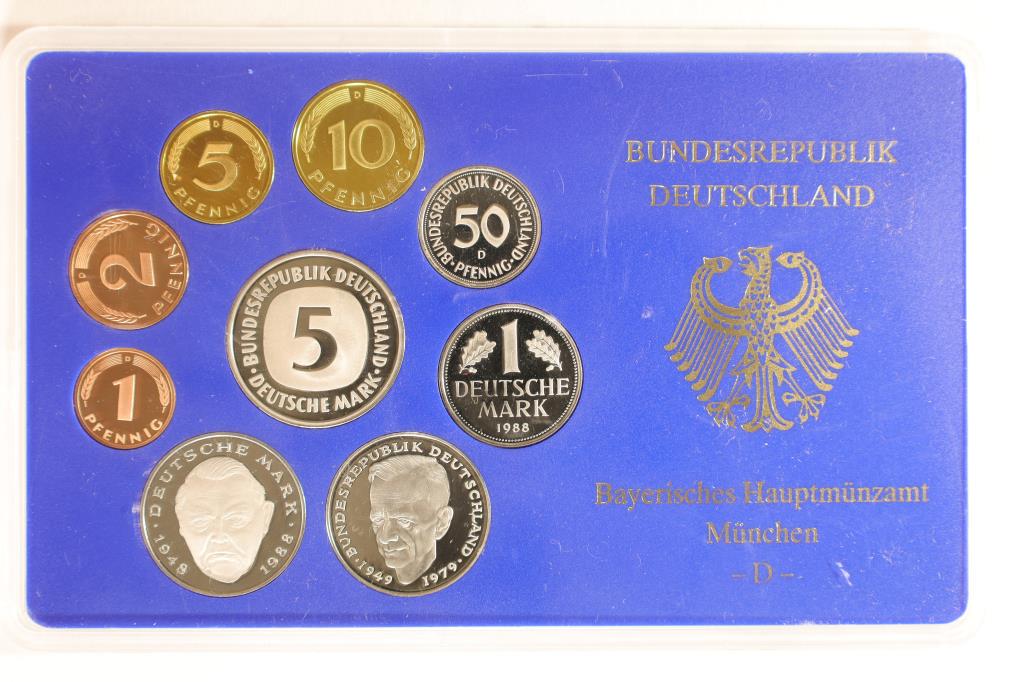 1988 GERMAN 9 COIN PROOF SET IN HARD PLASTIC (1 of 2)