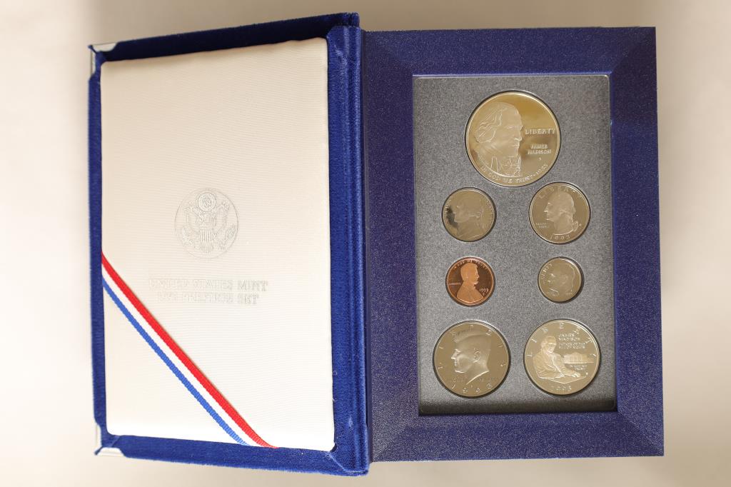 1993 US PRESTIGE PROOF SET BILL OF RIGHTS (1 of 3)