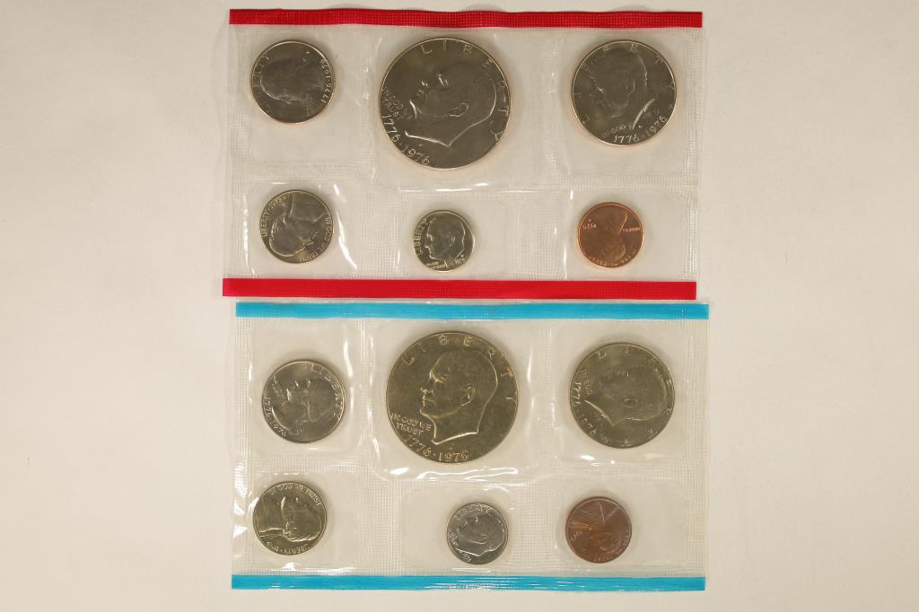 1975 US MINT SET (UNC) P/D (WITHOUT ENVELOPE) (1 of 2)