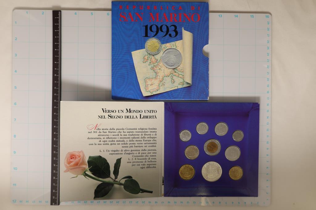 1993 SAN MARINO 10 COIN UNCIRCULATED SET WITH (1 of 2)