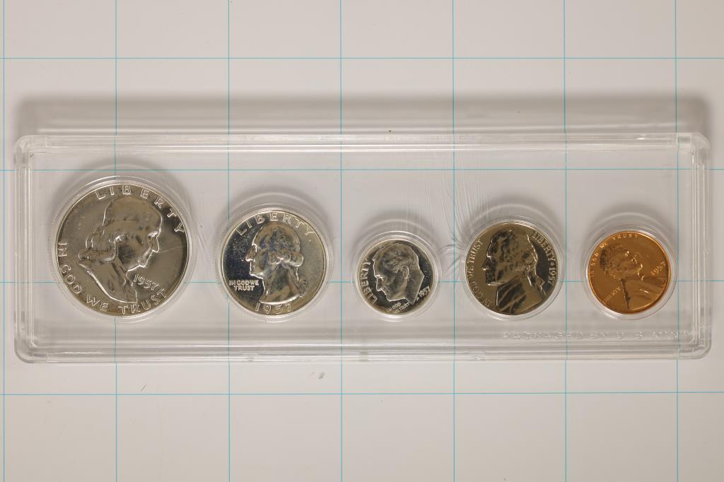 1957 US SILVER PROOF SET IN PLASTIC HOLDER (1 of 2)
