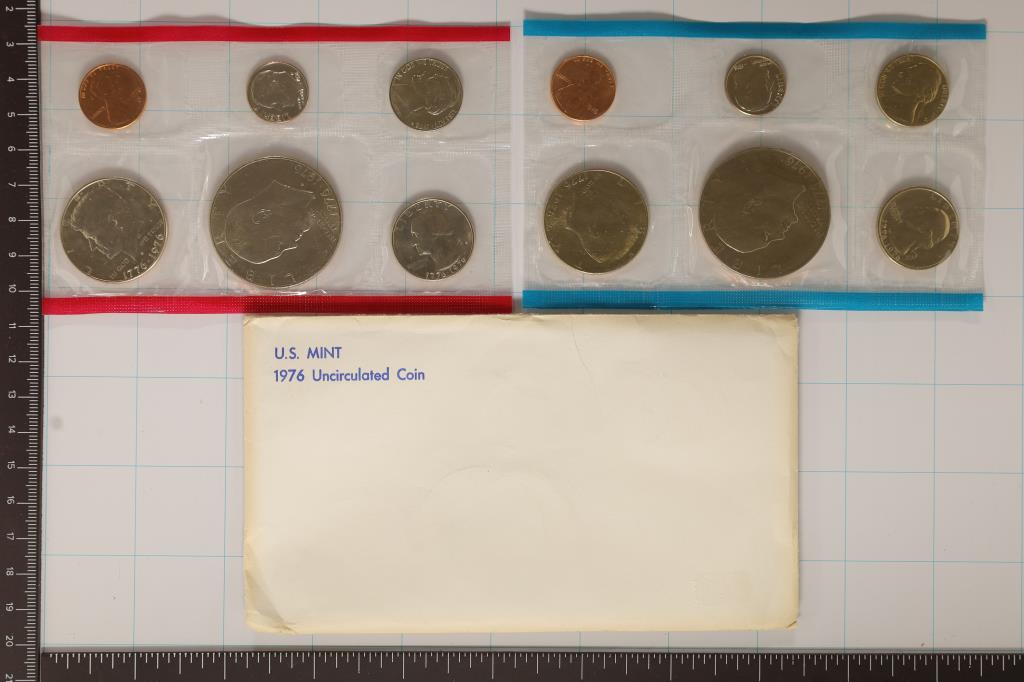 1976 US MINT SET (UNC) P/D (WITH ENVELOPE) (1 of 2)