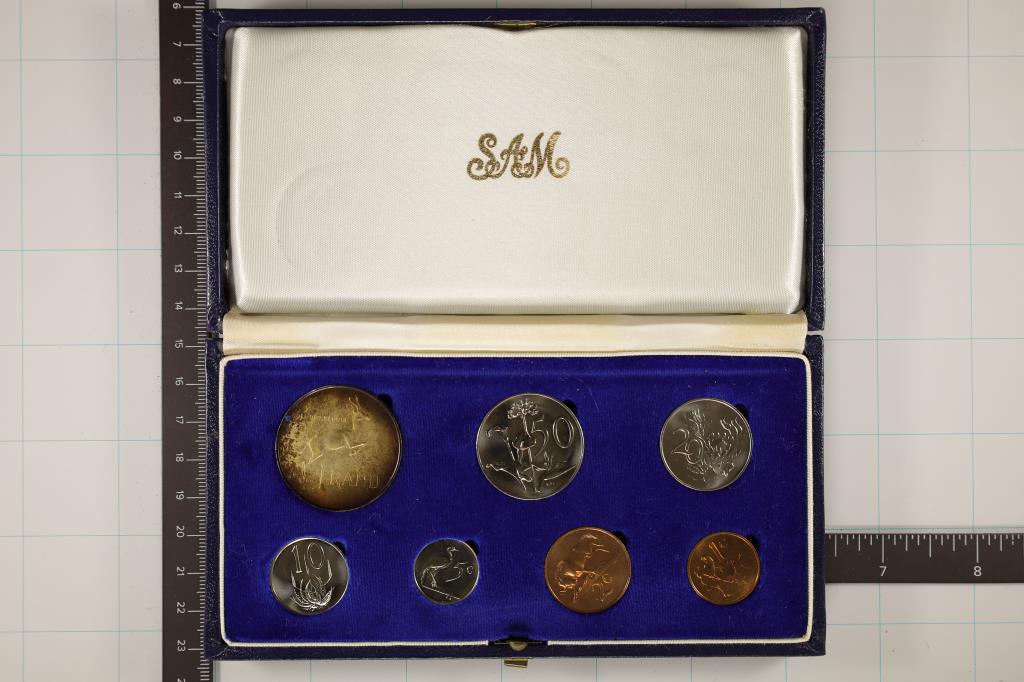 1967 SOUTH AFRICA 7 COIN UNC SET, 1 RAND TONED (1 of 4)