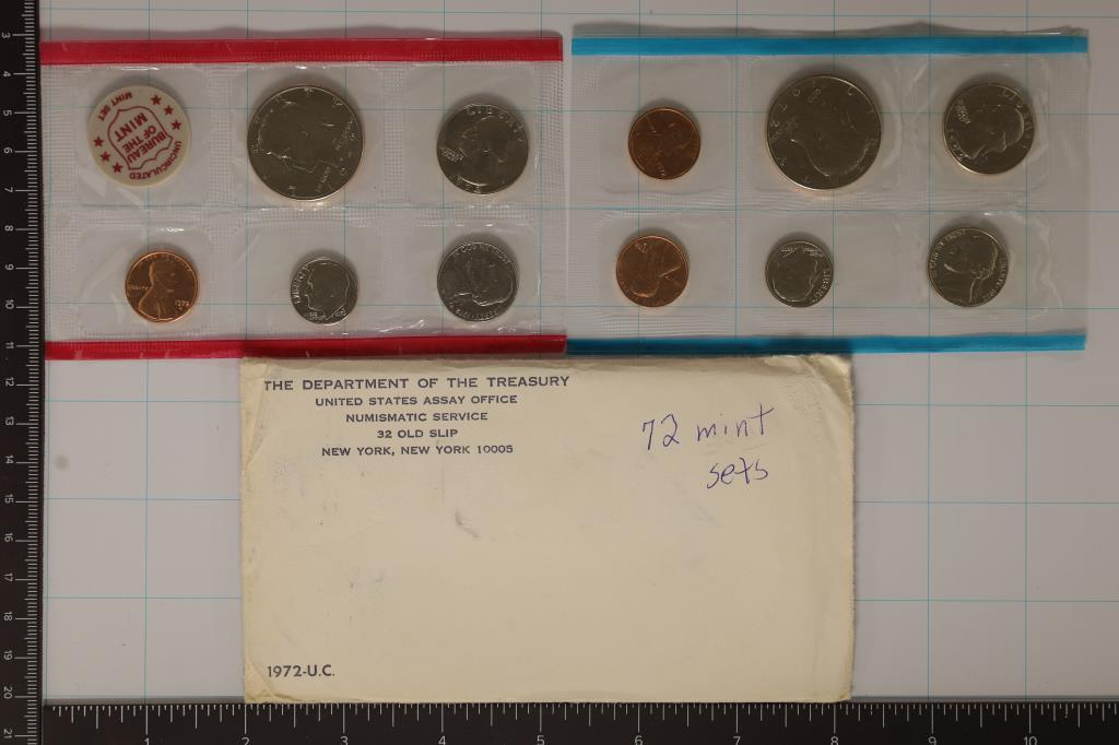 1972 US MINT SET (UNC) P/D/S (WITH ENVELOPE) (1 of 2)