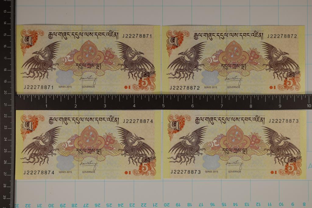4-2015 BHUTAN CRISP UNC 5 NGULTRUM WITH: WITH CONSECUTIVE SERIAL NUMBERS