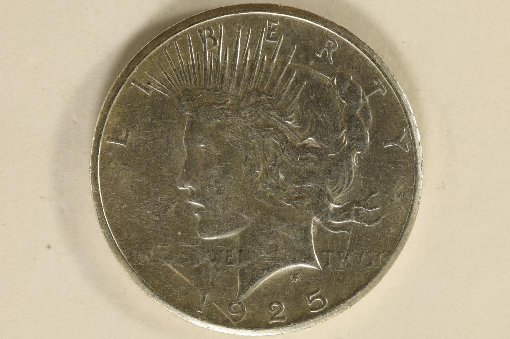 1925 PEACE SILVER DOLLAR (BRILLIANT UNC) WATCH (1 of 2)