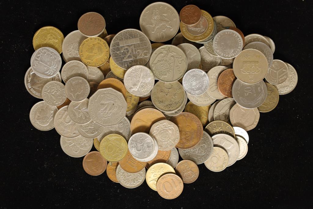 1 POUND FOREIGN COINS FROM MANY DIFFERENT (1 of 2)