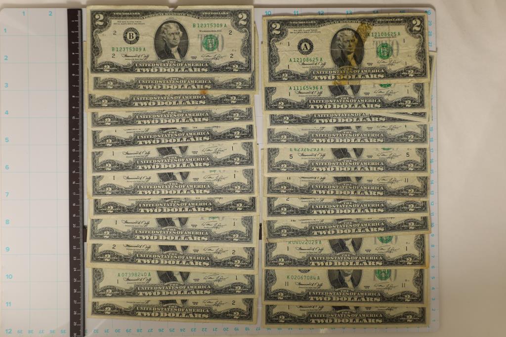24-1976 US $2 FEDERAL RESERVE NOTES, SOME TAPE, (1 of 2)
