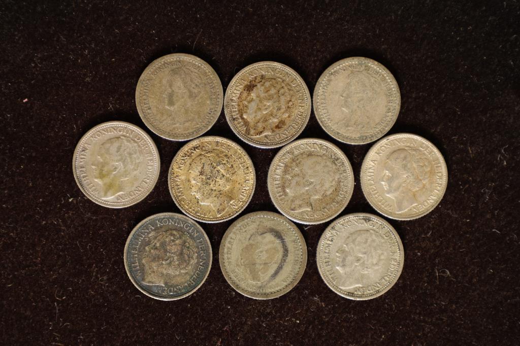 10 ASSORTED NETHERLANDS SILVER 10 CENTS: 1911-1944 (1 of 2)