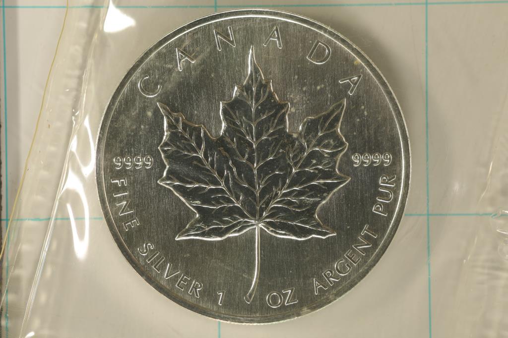 1990 CANADA SILVER $5 MAPLE LEAF. BRILLIANT UNC (1 of 2)