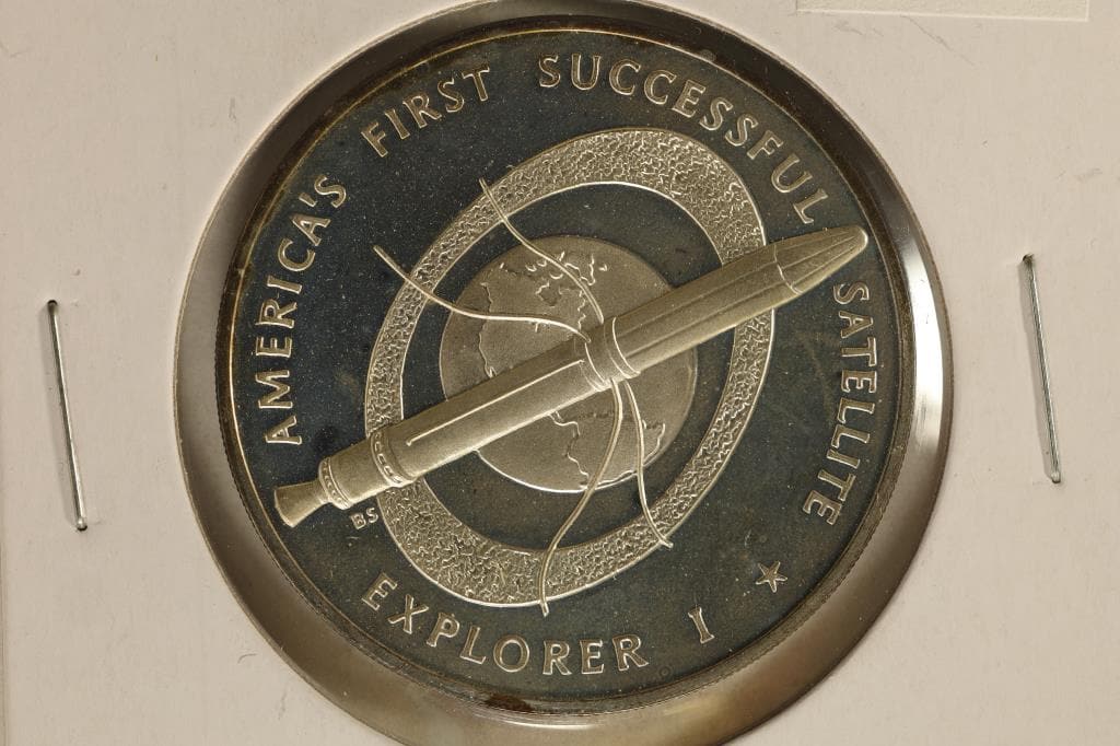 .8 OZ. PROOF STERLING SILVER ROUND AMERICAN (1 of 2)