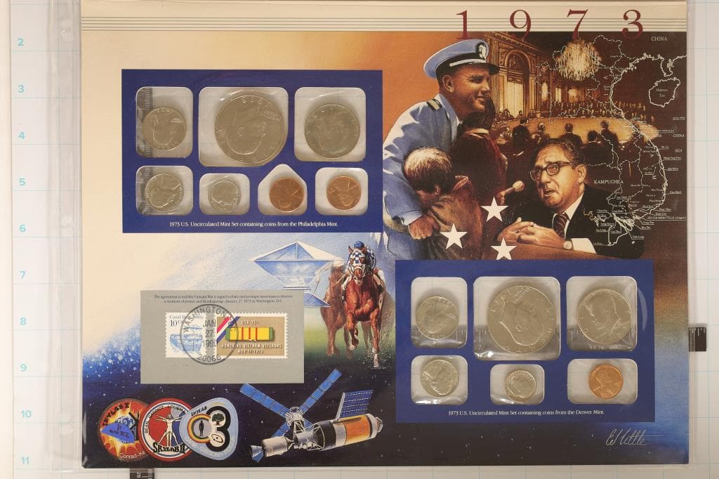 1973 US MINT SET (UNC) P/D/S ON NICE INFO CARD (1 of 2)
