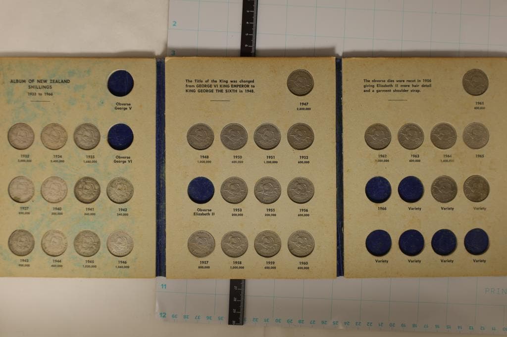 NICE ALBUM OF NEW ZEALAND SHILLINGS: 30 COINS-11: SILVER (.9988 OZ. ASW TOTAL), LOOKS MOSTLY COMPLETE IN JOHN BERTRAND FOLDER