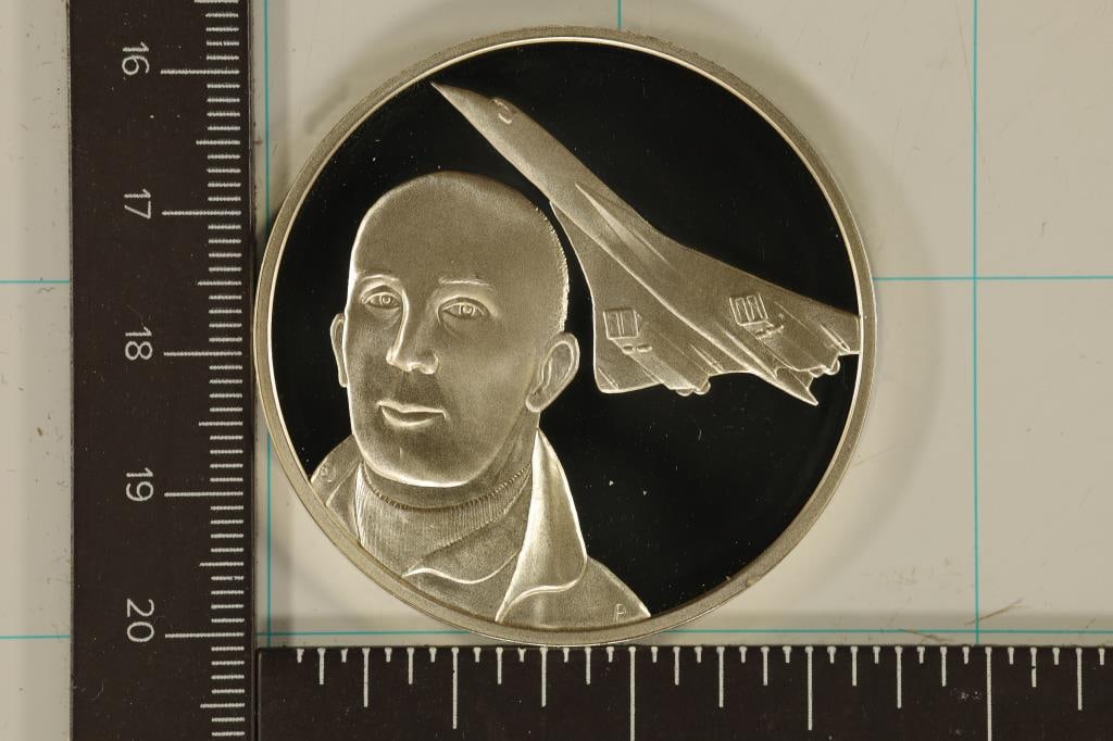 37.4 GRAMS PROOF STERLING SILVER AVIATION ROUND (1 of 2)