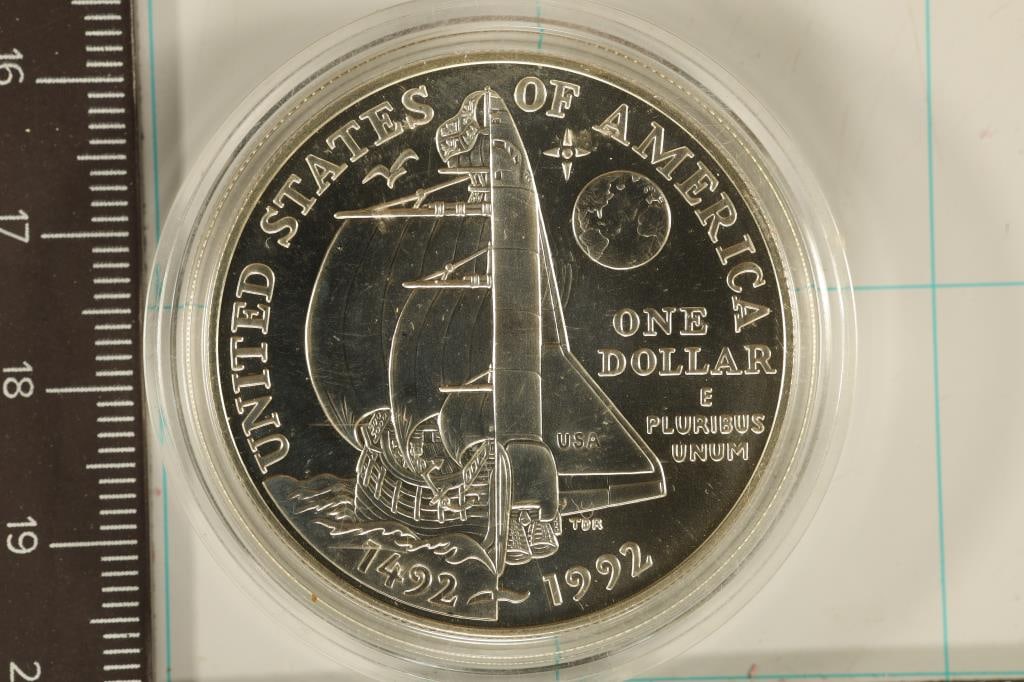 1992-D US UNC SILVER DOLLAR COLUMBUS QUINCENTENARY (1 of 2)