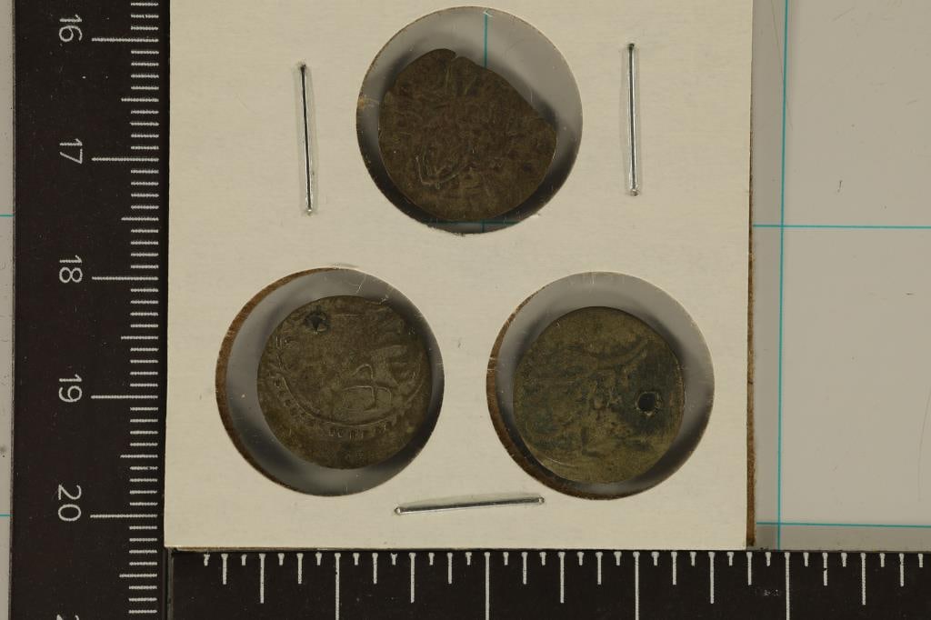 3 SILVER DIME SIZED OTTOMAN EMPIRE PARA COINS: (1 of 2)