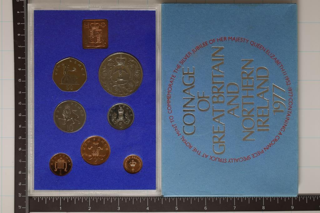 1977 GREAT BRITAIN AND NORTHERN IRELAND PROOF SET (1 of 2)