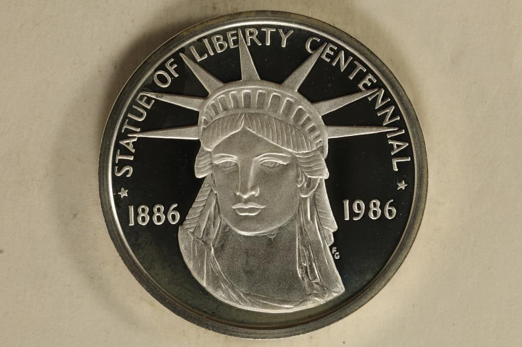 STERLING SILVER 1986 STATUE OF LIBERTY CENTENNIAL (1 of 2)
