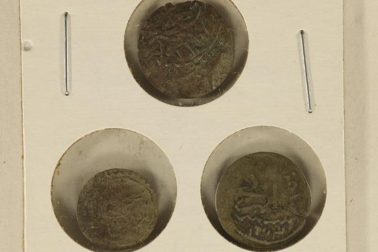 3-SILVER DIME SIZED OTTOMAN EMPIRE PARA COINS:: BELLY DANCER COINS FROM THE 1700'S - 1800'S.