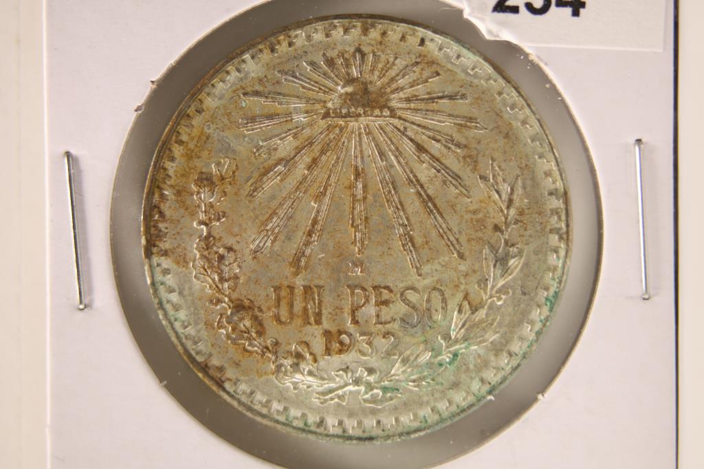 1932-M MEXICO SILVER CAP & RAYS PESO (1 of 2)