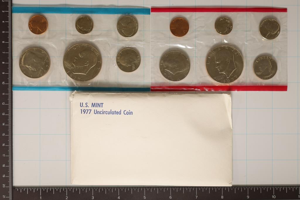 1977 US MINT SET (UNC) P & D (WITH ENVELOPE) (1 of 2)