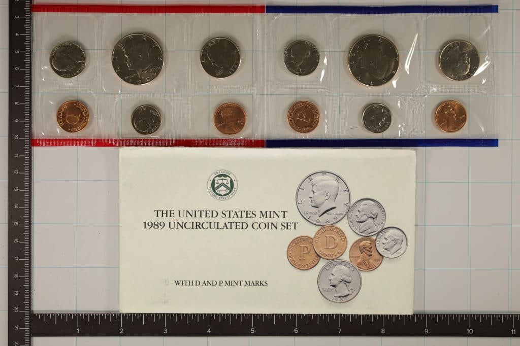 1989 US MINT SET (UNC) P & D (WITH ENVELOPE) (1 of 2)