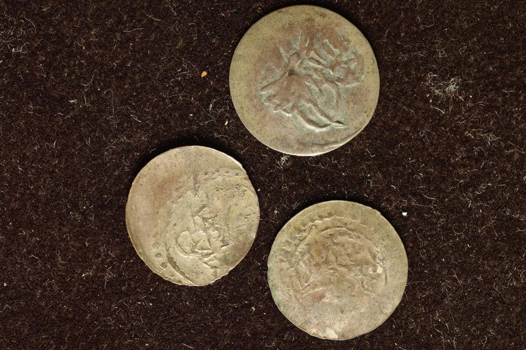 3-SILVER DIME SIZED OTTOMAN EMPIRE PARA COINS (1 of 2)
