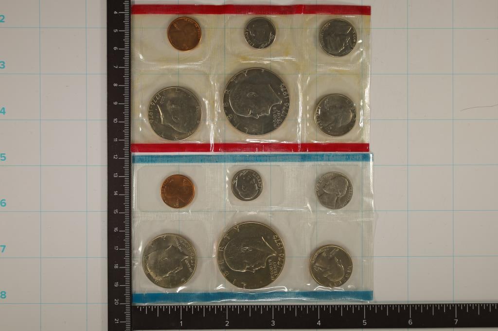 1975 US MINT SET (UNC) P/D (WITHOUT ENVELOPE) (1 of 2)