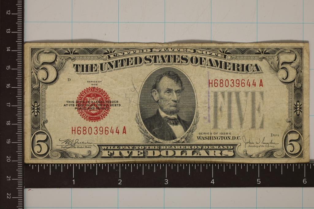 1928-E US $5 RED SEAL NOTE (1 of 2)