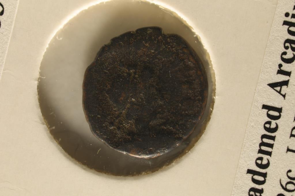 383-408 A.D. ARCADIUS ANCIENT COIN. VICTORY WITH: TROPHY
