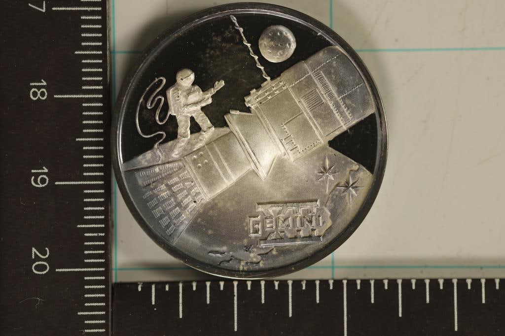 .67 TROY OZ. STERLING SILVER PROOF ROUND (1 of 2)