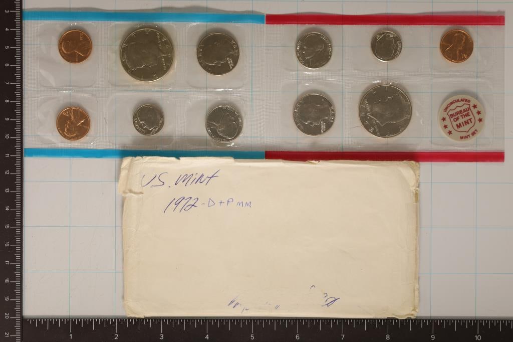 1972 US MINT SET (UNC) P/D/S (WITH ENVELOPE) (1 of 2)