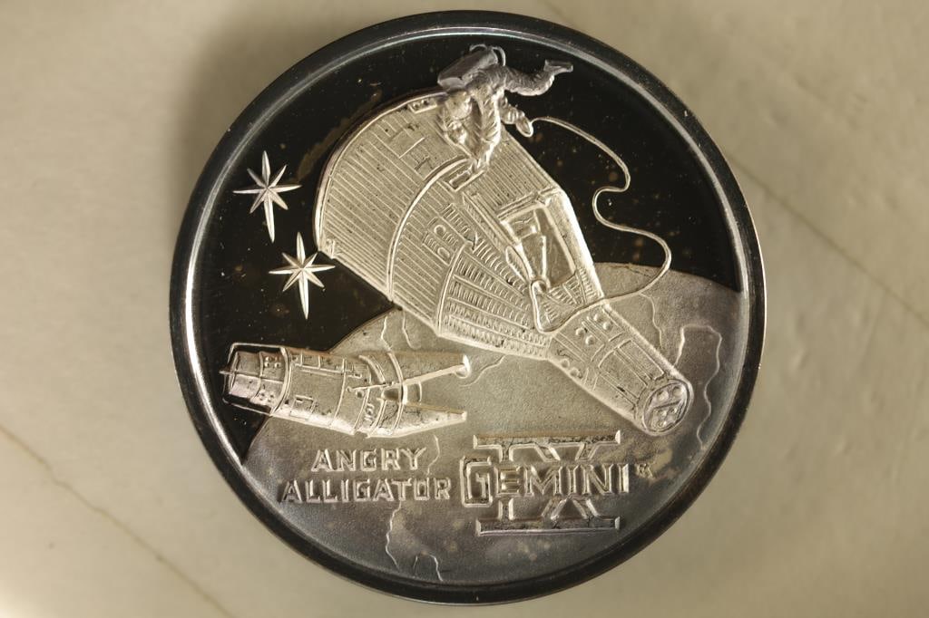 .66 TROY OZ. SILVER GEMINI IX PF ROUND SOME (1 of 2)