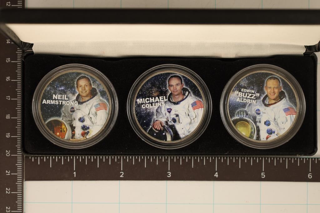 3 COIN COLORIZED IKE BU DOLLARS, APOLLO 11 (1 of 3)