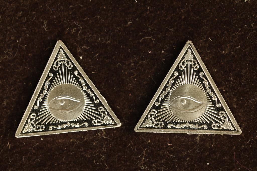 2-2 GRAM .999 FINE SILVER INGOTS PYRAMID SHAPED PF (1 of 2)