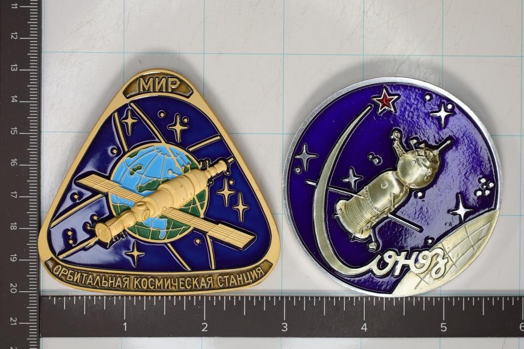 2 METAL RUSSIAN SPACE MEDALS COLORIZED IN DISPLAY (1 of 3)