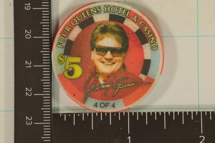 FOUR QUEENS HOTEL & CASINO LIMITED EDITION $5 CHIP