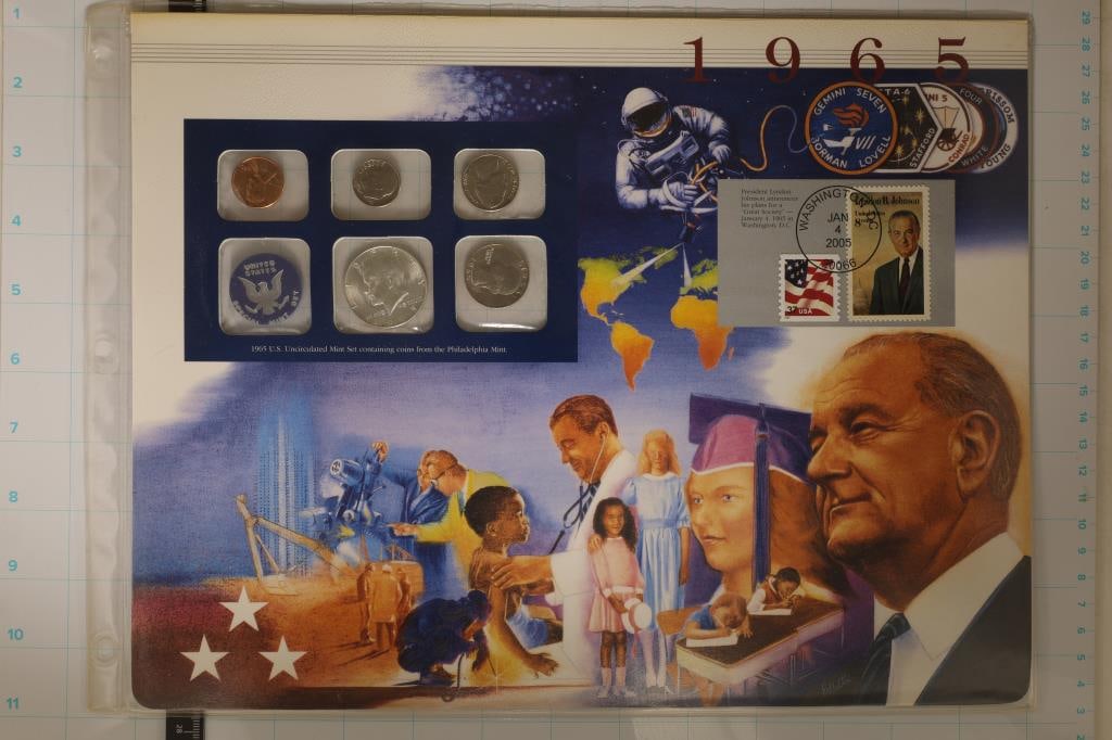 1965 US SPECIAL MINT SET ON LARGE INFO CARD AND IN: PLASTIC SLEEVE WITH 40% SILVER JOHN F. KENNEDY HALF DOLLAR