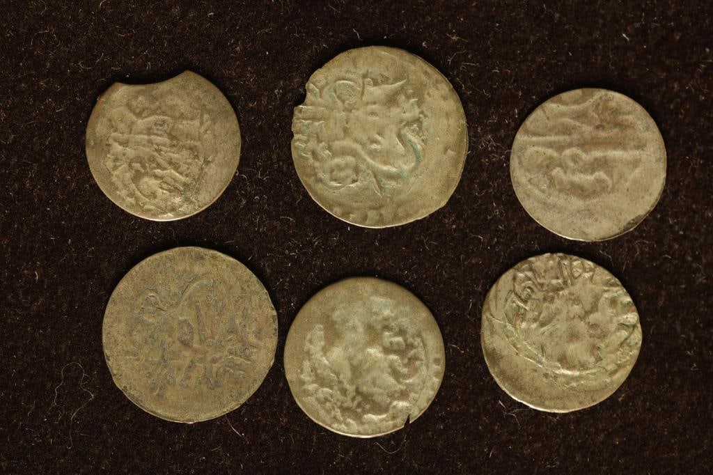 6 SILVER DIME SIZED OTTOMAN EMPIRE PARA COINS: (1 of 2)