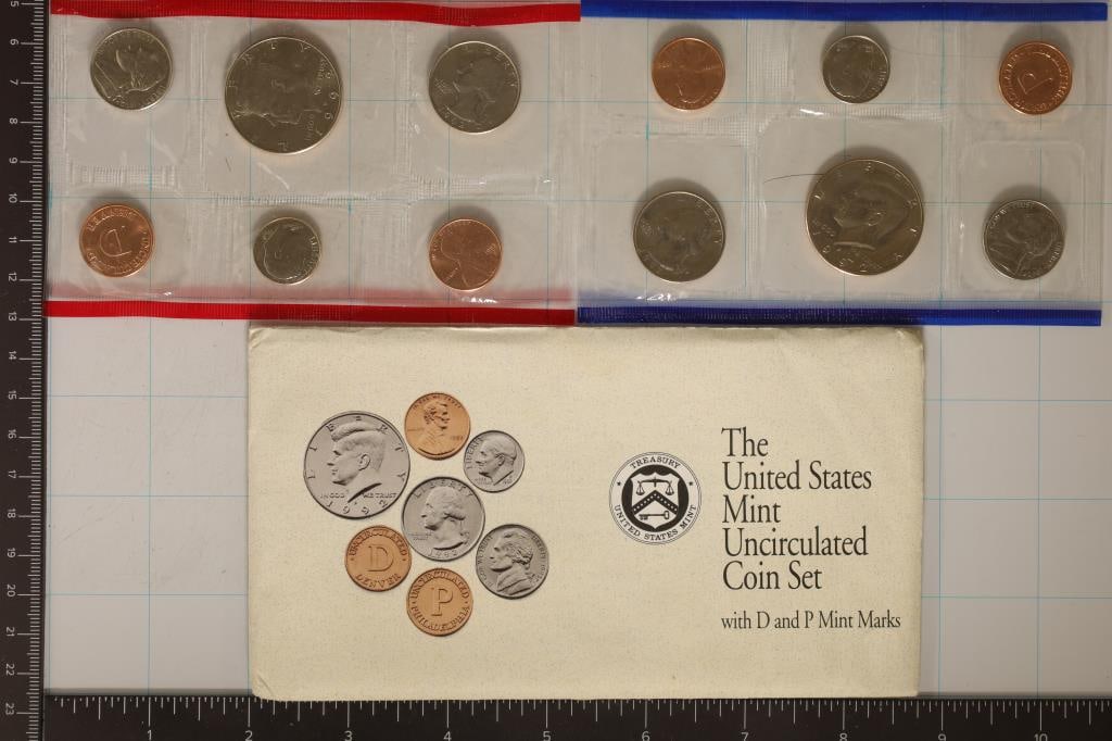 1992 US MINT SET (UNC) P/D (WITH ENVELOPE) (1 of 2)