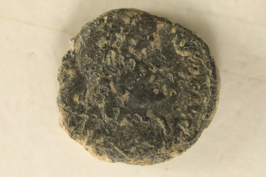 ROMAN ANCIENT COIN: ASK US ABOUT ENGRAVING CUSTOM WORDING OR PICTURES FOR SPECIAL OCCASIONS LIKE BIRTHDAY OR HOLIDAY GIFTS, COMPANY FUNCTIONS, AWARDS OR ANYTHING OF IMPORTANCE. ENGRAVING CAN BE DONE ON ALMOST ALL PRODUCT