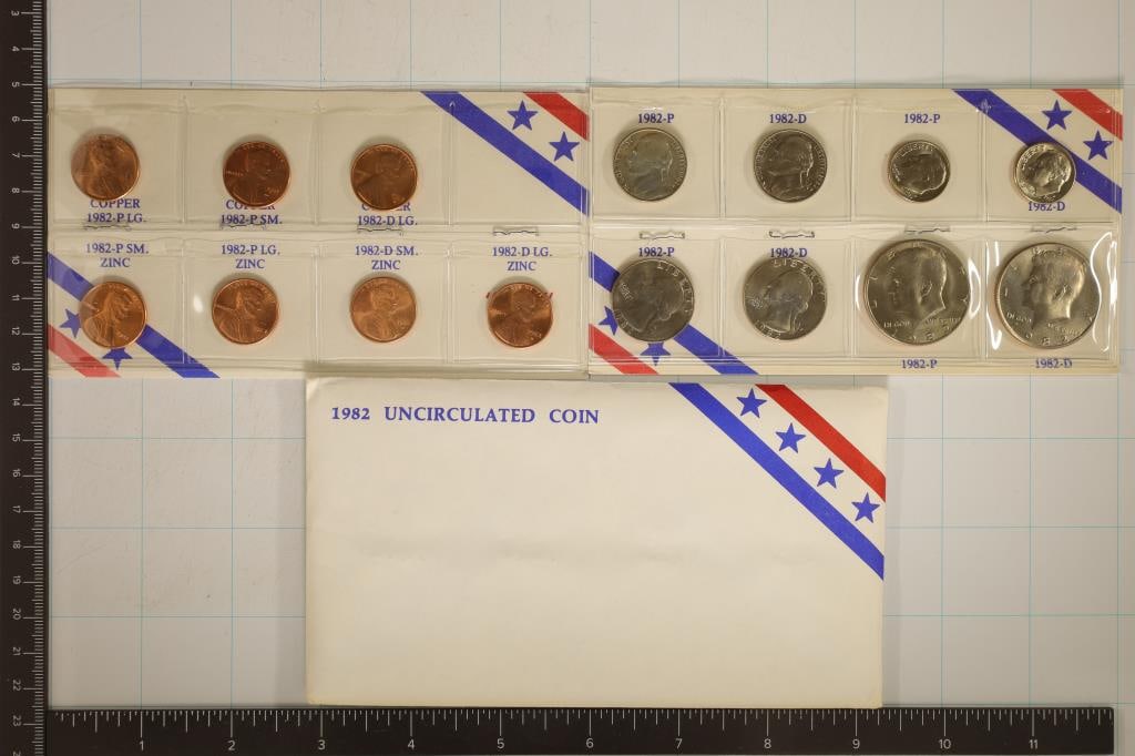 SPECIAL 1982-P & D US MINT SET WITH  ALL THE (1 of 1)