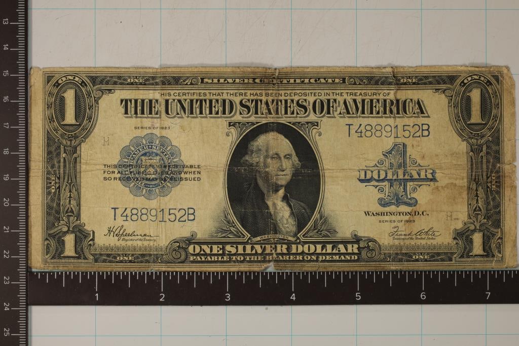 SERIES 1923 LARGE SIZE US $1 SILVER CERTIFICATE (1 of 2)